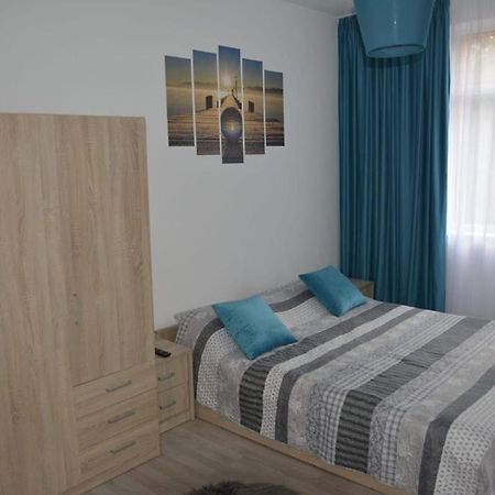 Sunrise Apartment Петрошань Екстер'єр фото