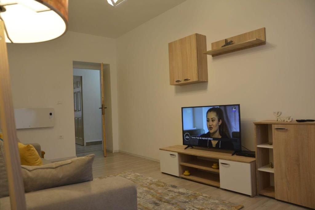 Sunrise Apartment Петрошань Екстер'єр фото